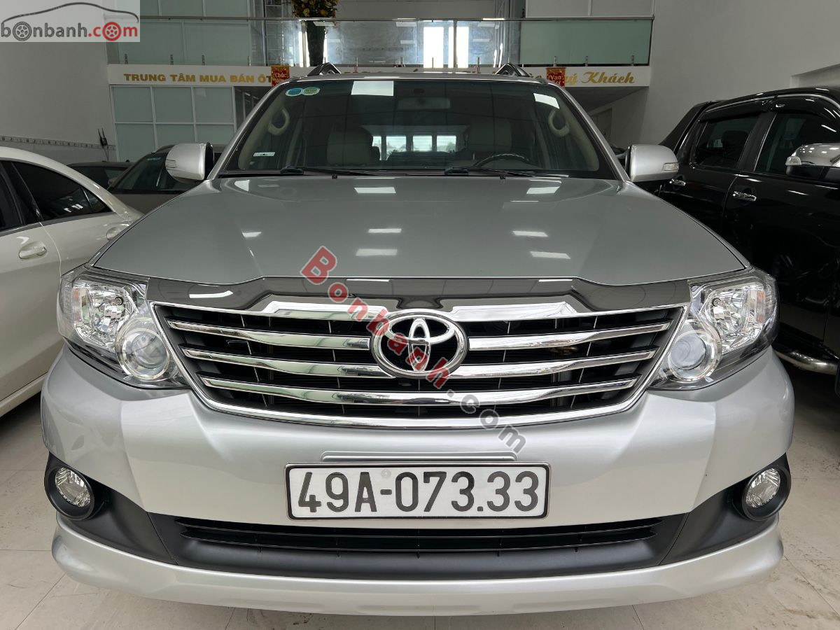 Toyota Fortuner 2.7V 4x2 AT 2013