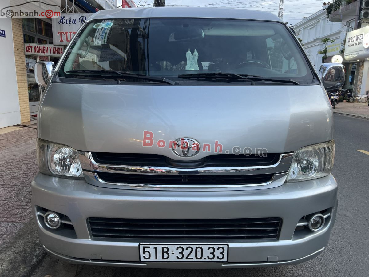 Toyota Hiace Super Wagon 2.7 2009