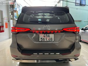 Xe Toyota Fortuner 2.4G 4x2 AT 2019