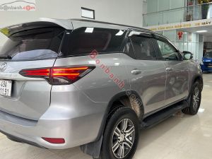 Xe Toyota Fortuner 2.4G 4x2 MT 2017