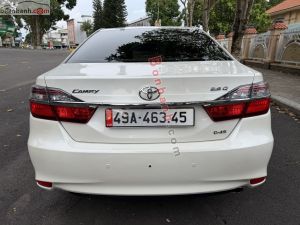 Xe Toyota Camry 2.0E 2018